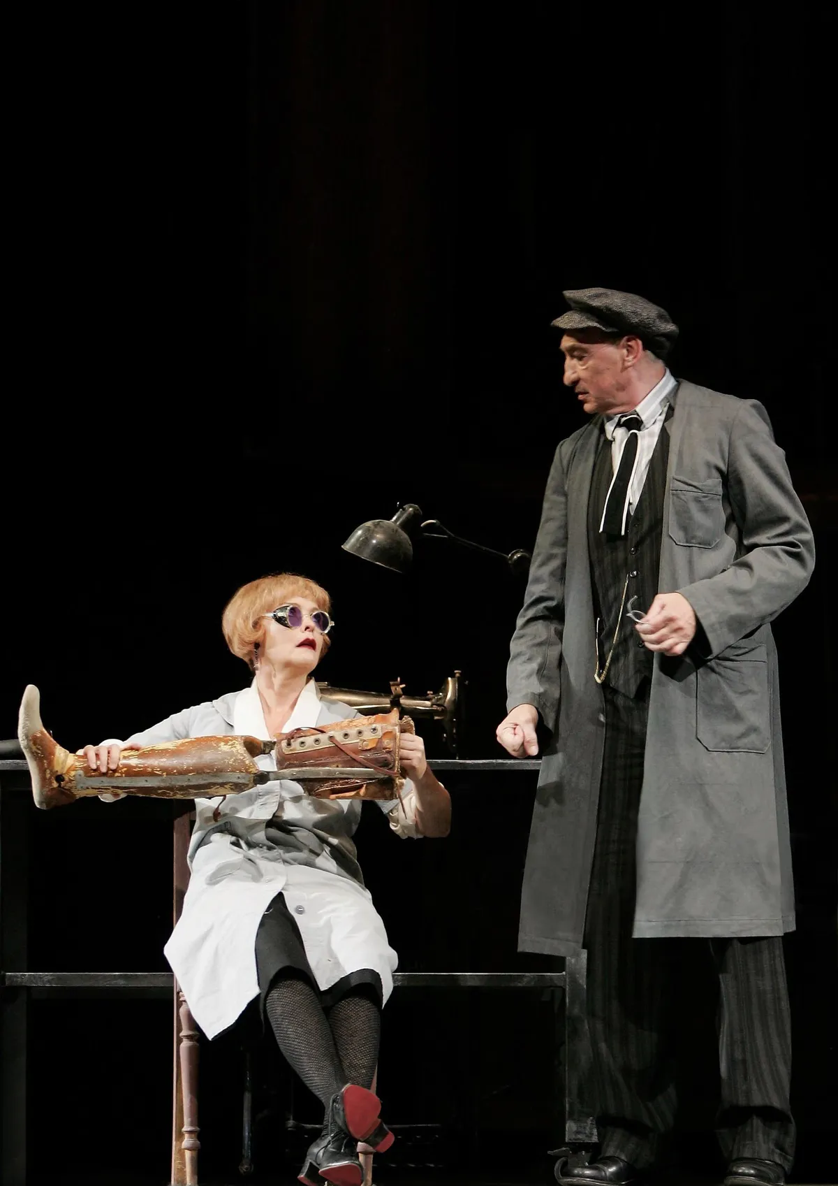 DIE DREIGROSCHENOPER Admiralspalast Berlin, Costume Design by Petra Reinhardt