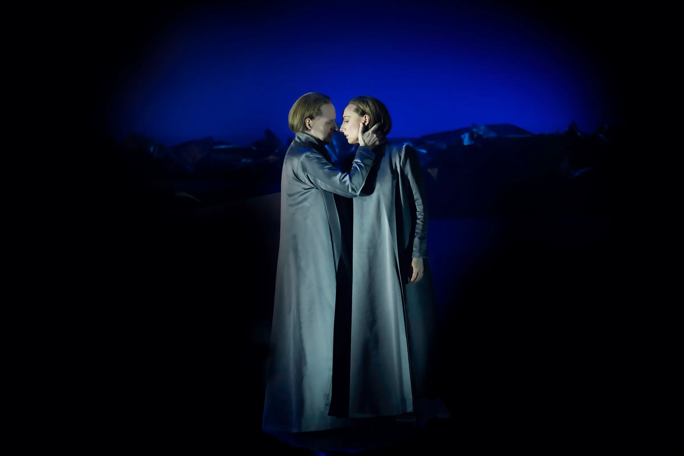 GOTTERDAMMERUNG Theatre de La Monnaie, Bruxelles, Costume Design by Petra Reinhardt