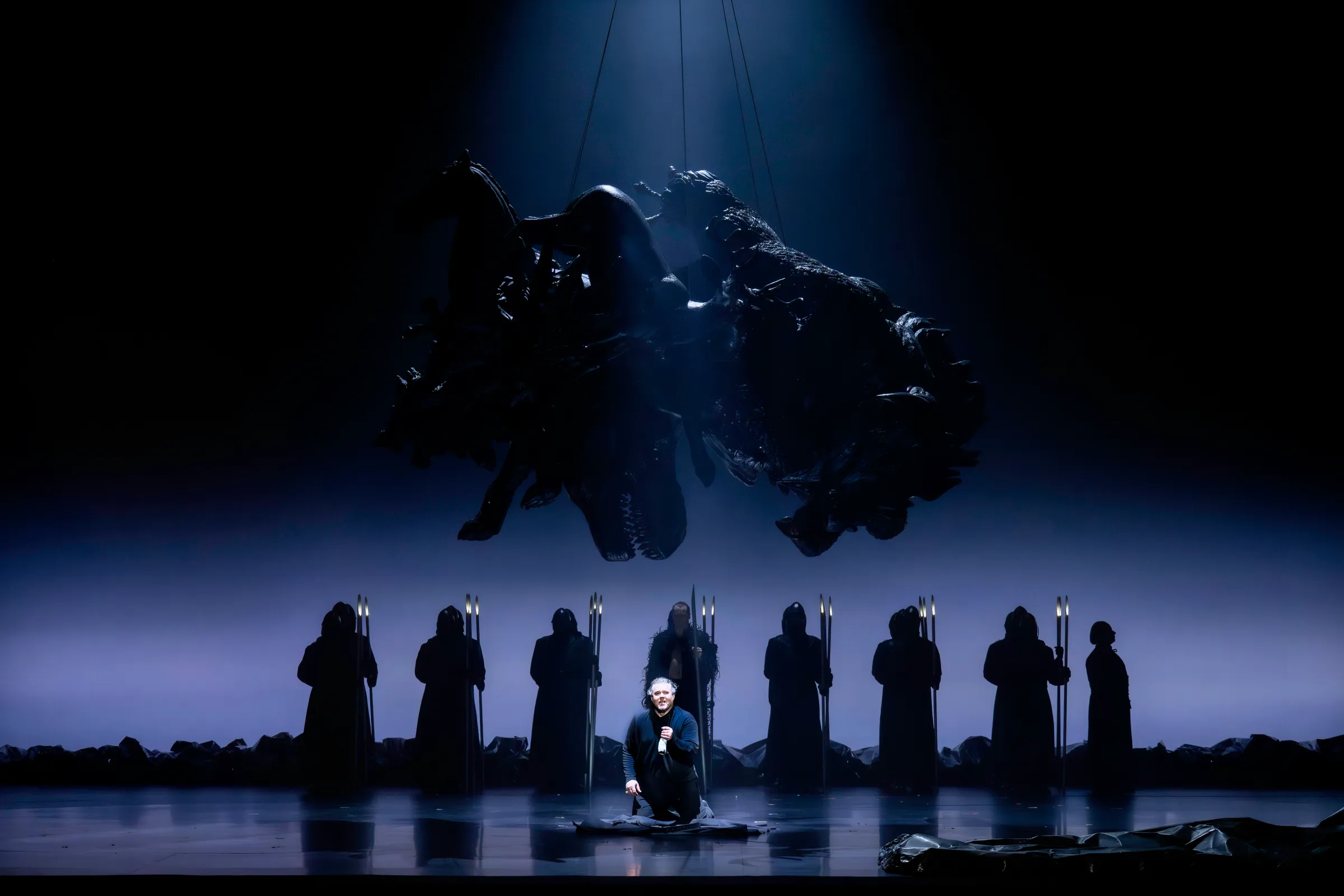 GOTTERDAMMERUNG Theatre de La Monnaie, Bruxelles, Costume Design by Petra Reinhardt ©Monika-Rittershaus--