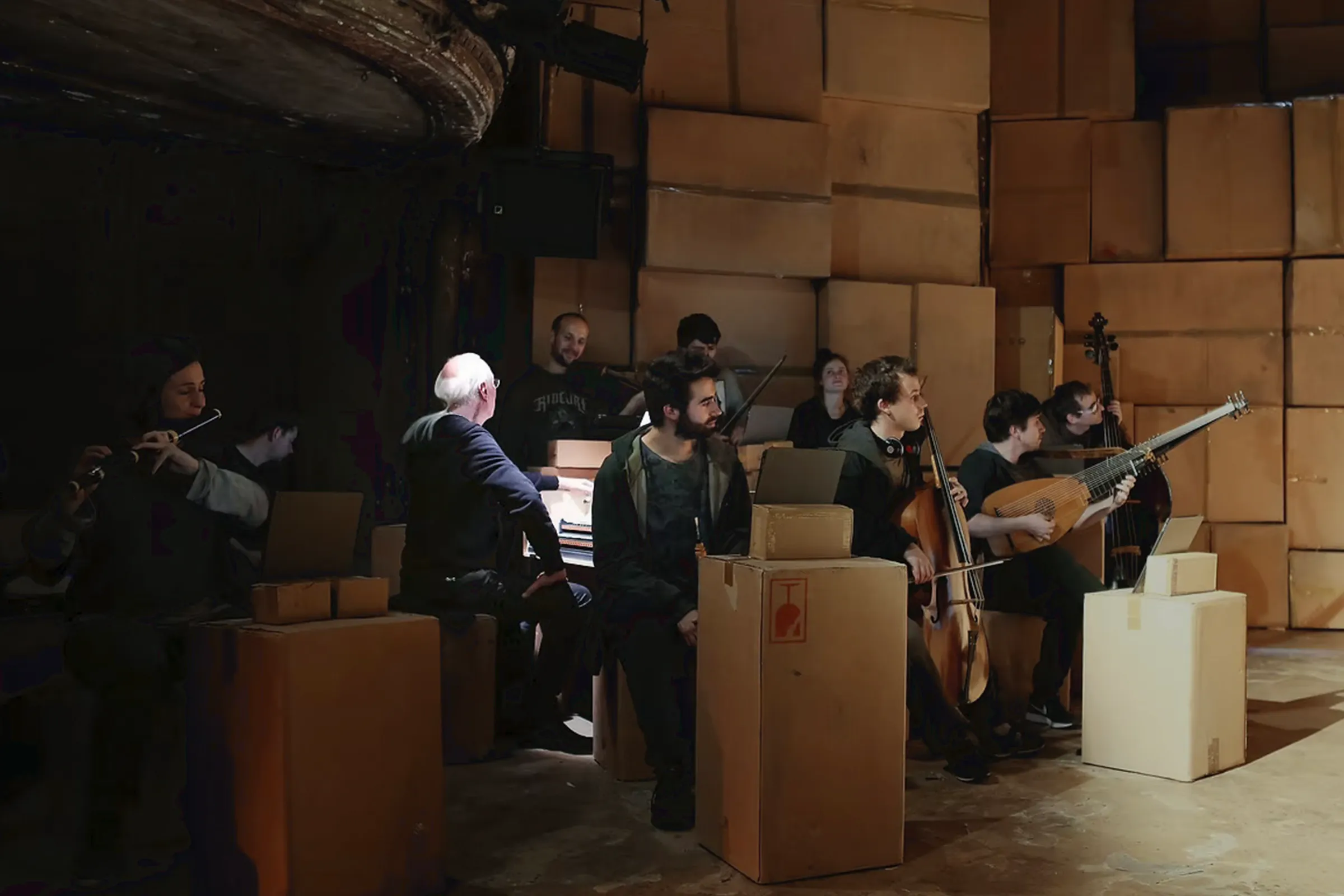 THE BEGGARS OPERA Theatre des Bouffes du Nord, Paris, Costume Design by Petra Reinhardt ©Patrick-Berger