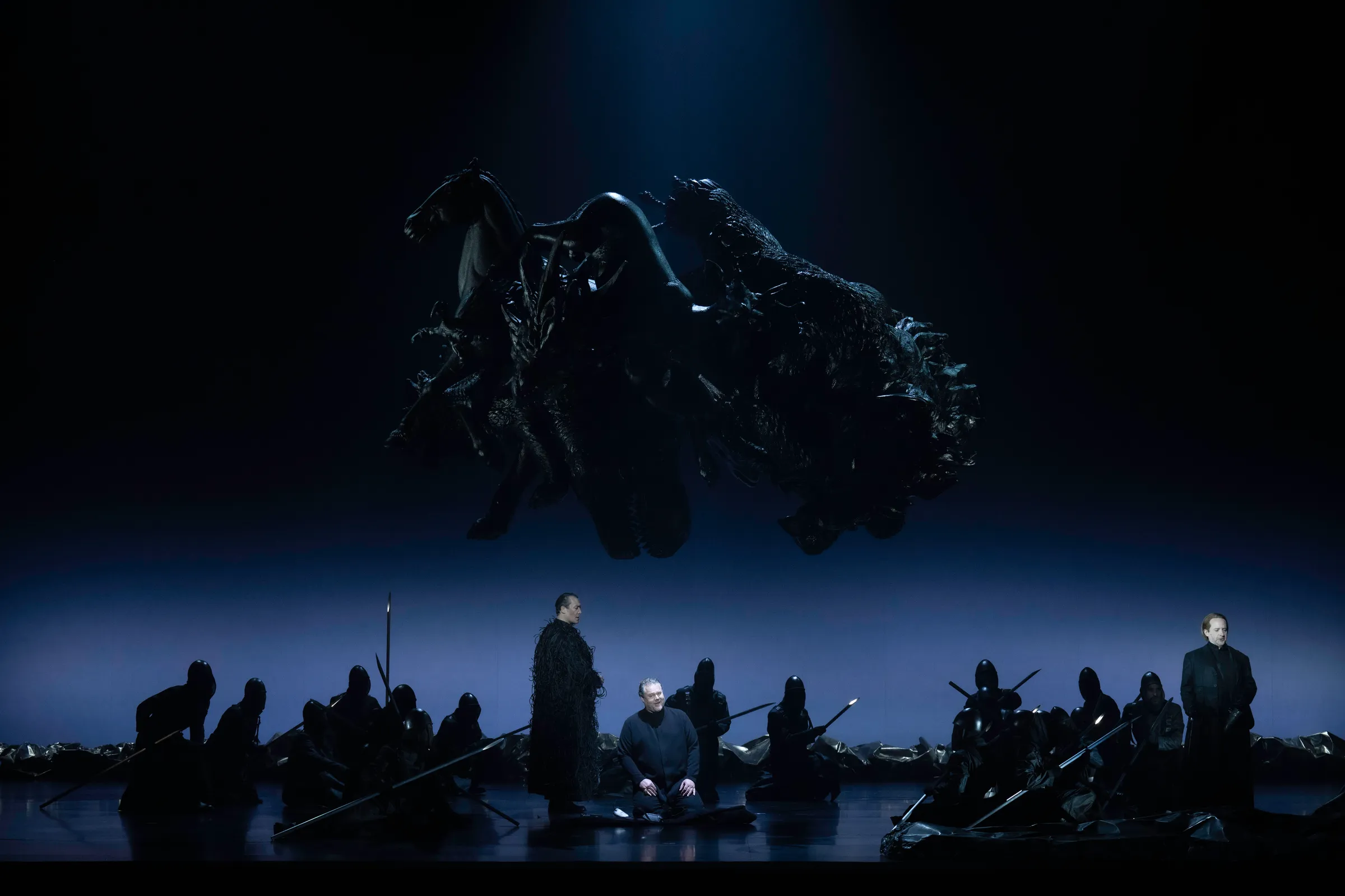 GOTTERDAMMERUNG Theatre de La Monnaie, Bruxelles, Costume Design by Petra Reinhardt ©Monika-Rittershaus