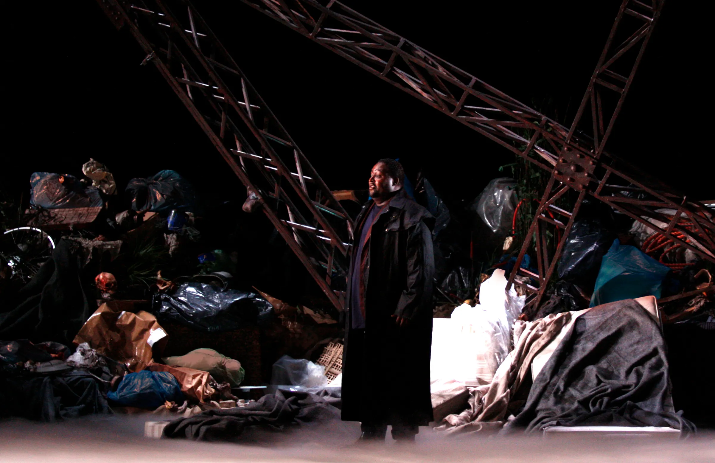 UN BALLO IN MASCHERA Oper Koln, Costume Design by Petra Reinhardt