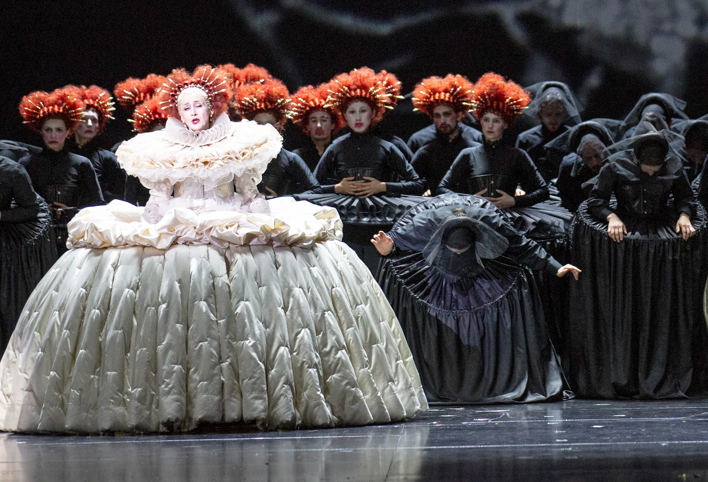BASTARDA Theatre de La Monnaie, Bruxelles, Costume Design by Petra Reinhardt