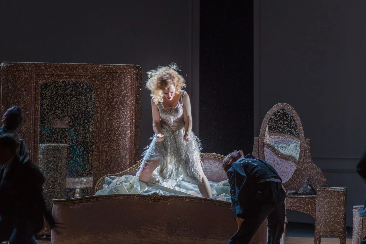 DIE TOTE STADT Komische Oper, Berlin, Costume Design by Petra Reinhardt