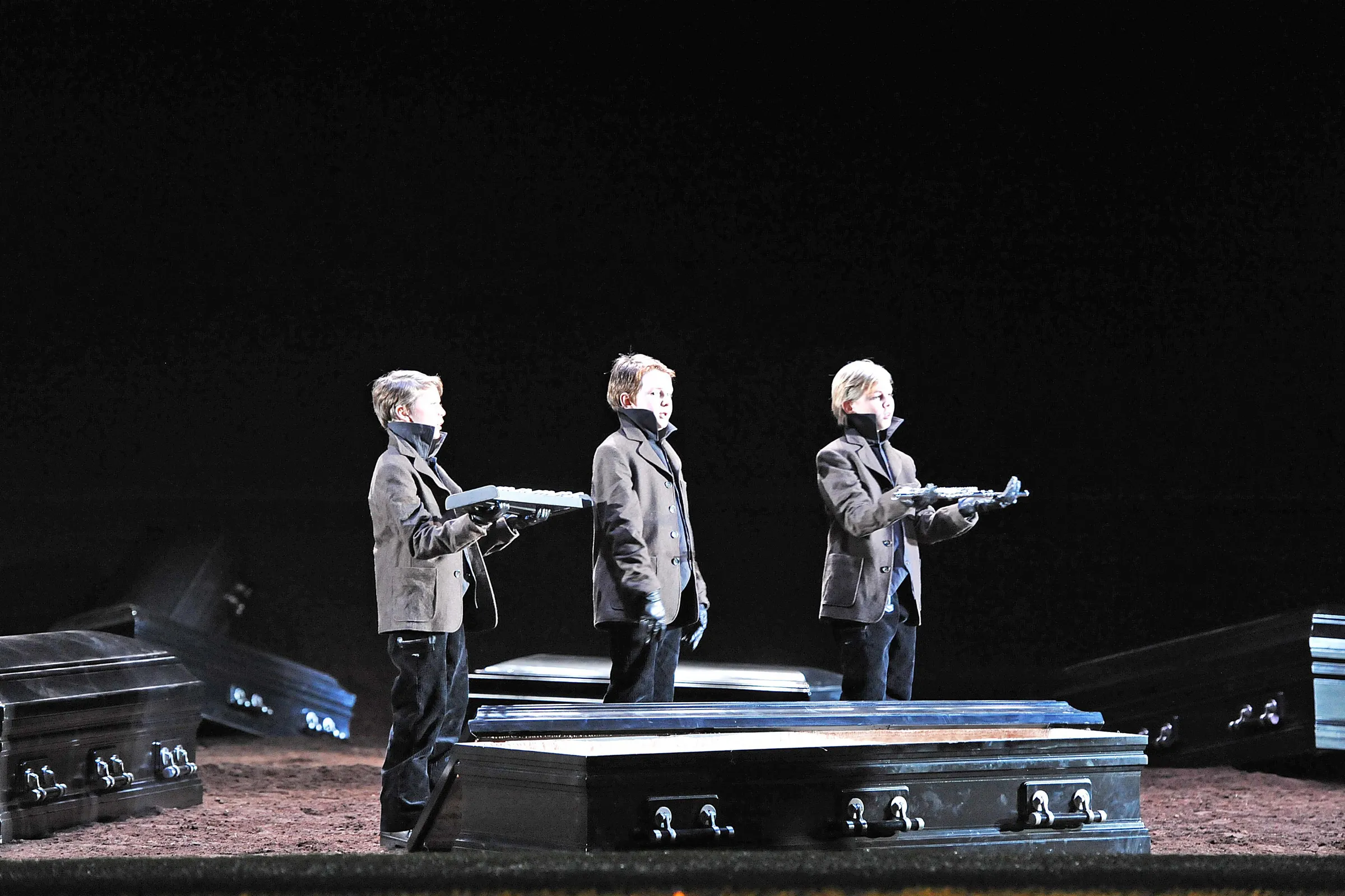 DIE ZAUBERFLOTE Festspielhaus Baden Baden  Opera National de Paris, Bastille, Costume Design by Petra Reinhardt