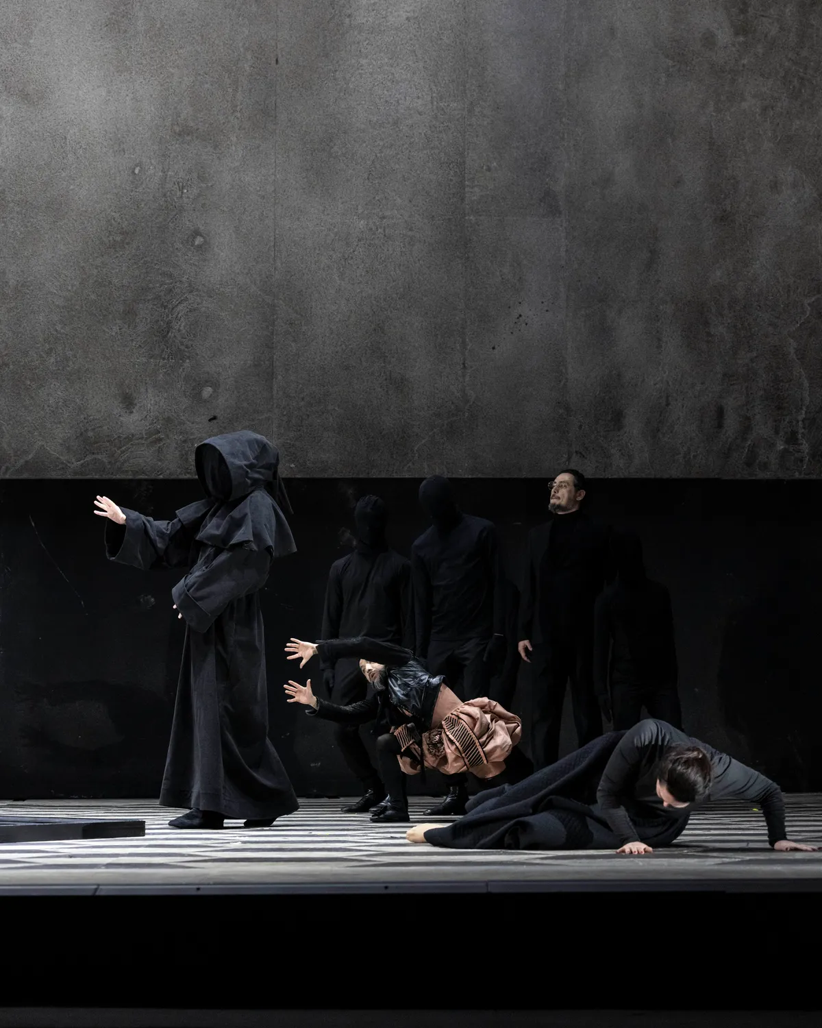 DON CARLO Teatro di San Carlo, Napoli, Costume Design by Petra Reinhardt ©Luciano-Romano