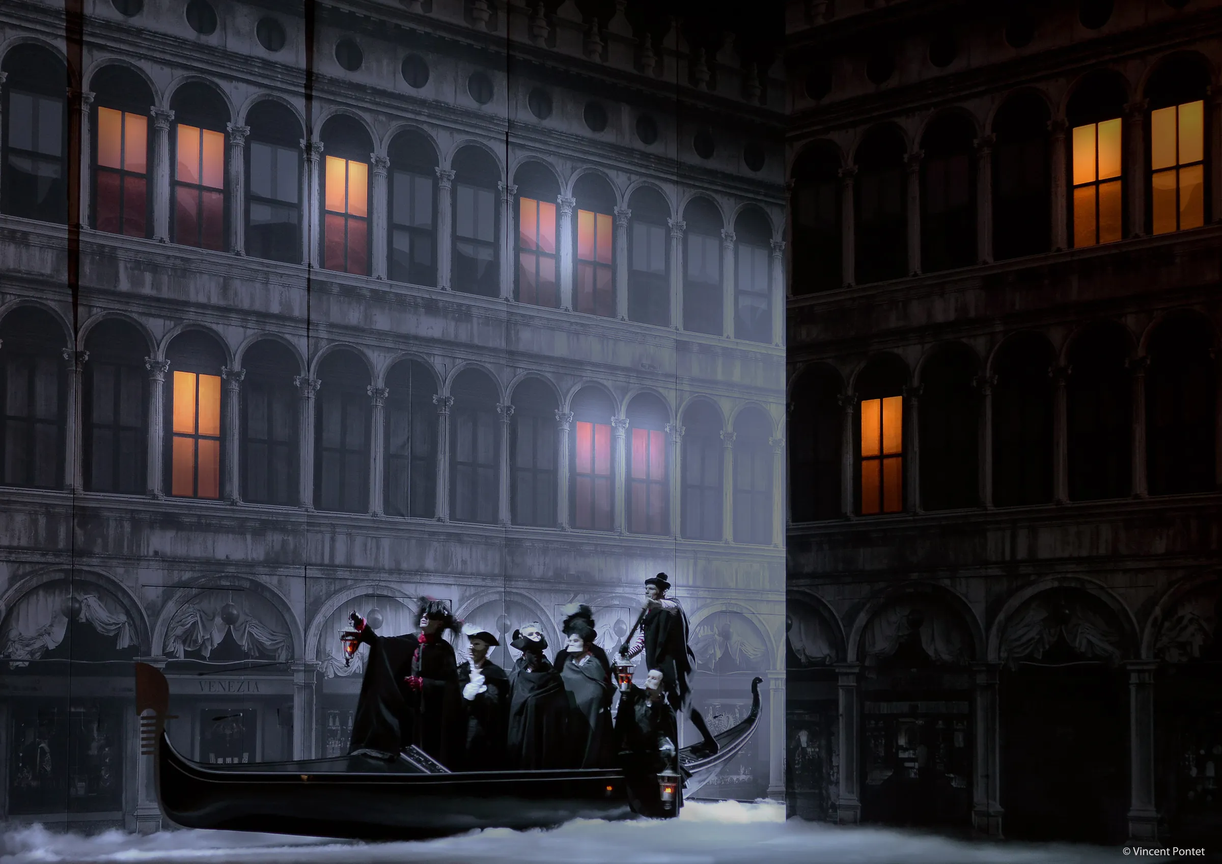 LES FETES VENITIENNES Opera Comique, Paris, Costume Design by Petra Reinhardt ©Nienke-Elenbaas