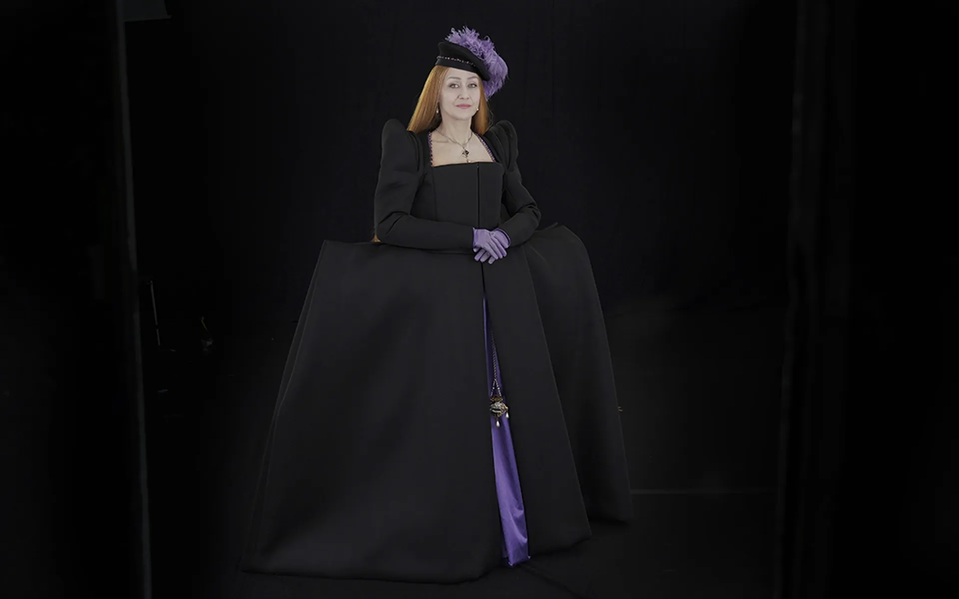 BASTARDA Theatre de La Monnaie, Bruxelles, Costume Design by Petra Reinhardt ©SARAH-DERENDINGER