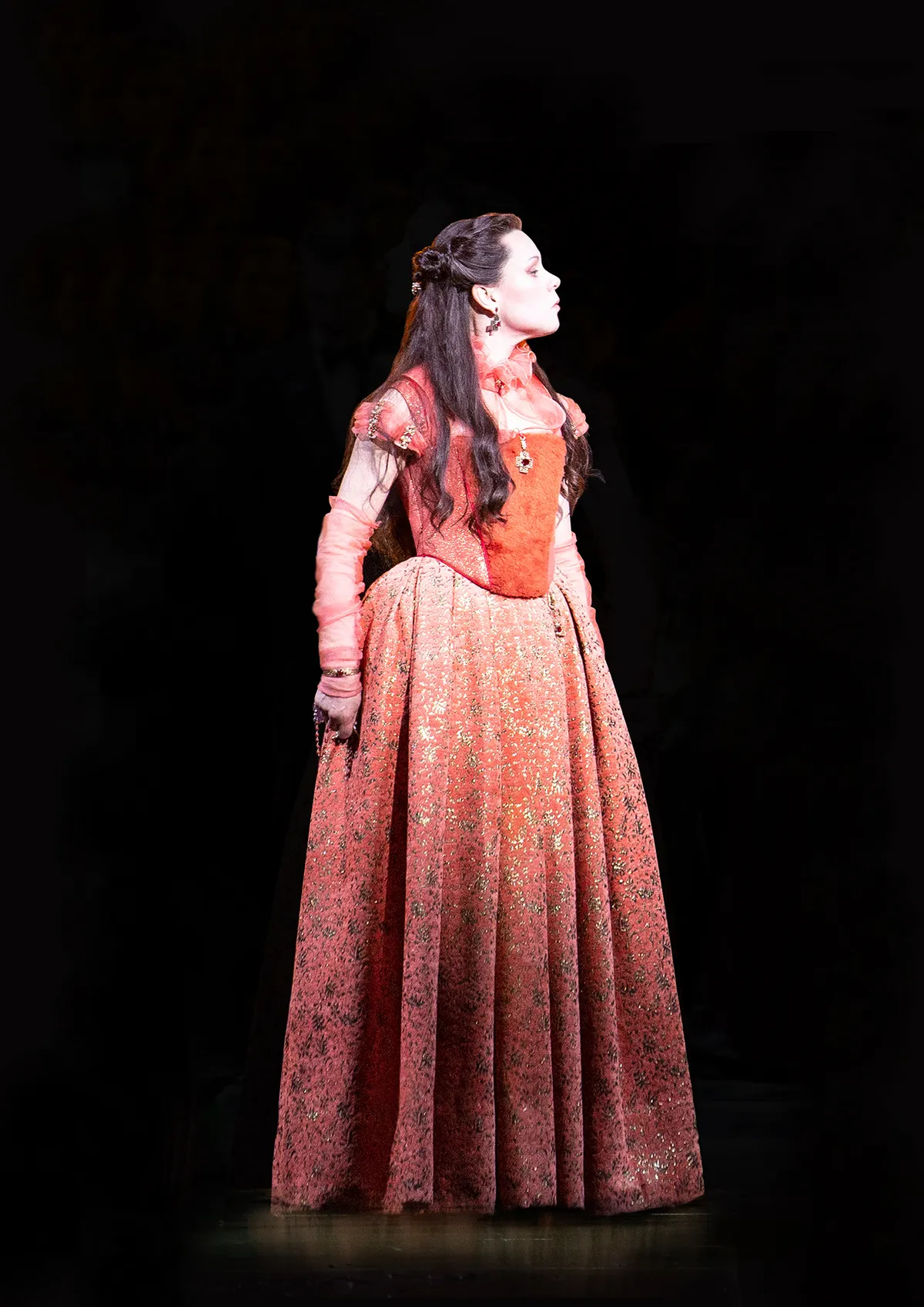 BASTARDA Theatre de La Monnaie, Bruxelles, Costume Design by Petra Reinhardt ©Sarah-Dehrendinger