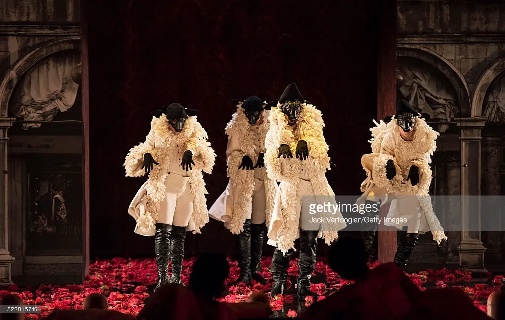 LES FETES VENITIENNES Opera Comique, Paris, Costume Design by Petra Reinhardt ©Jack-Vartoogian