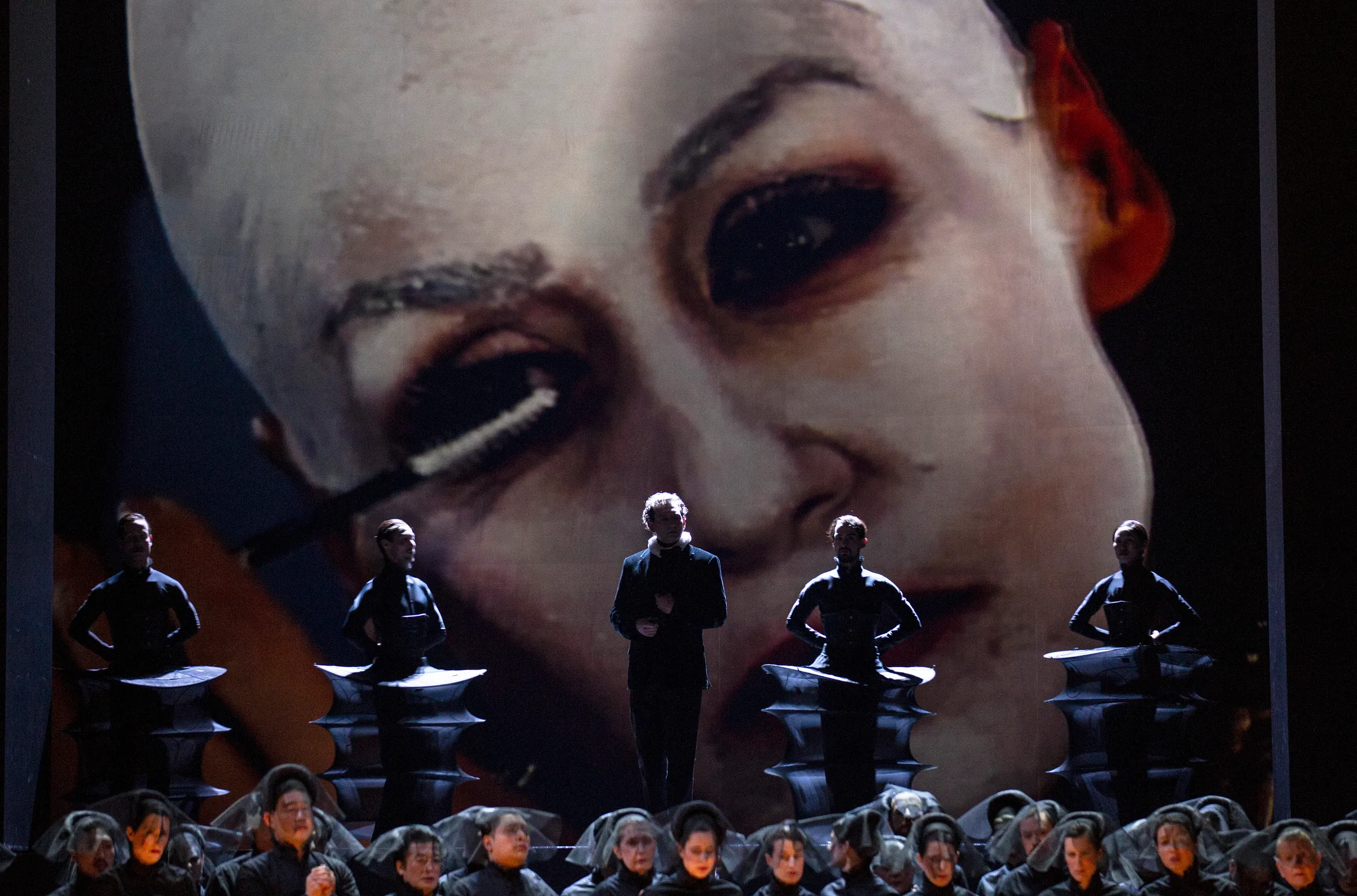 BASTARDA Theatre de La Monnaie, Bruxelles, Costume Design by Petra Reinhardt